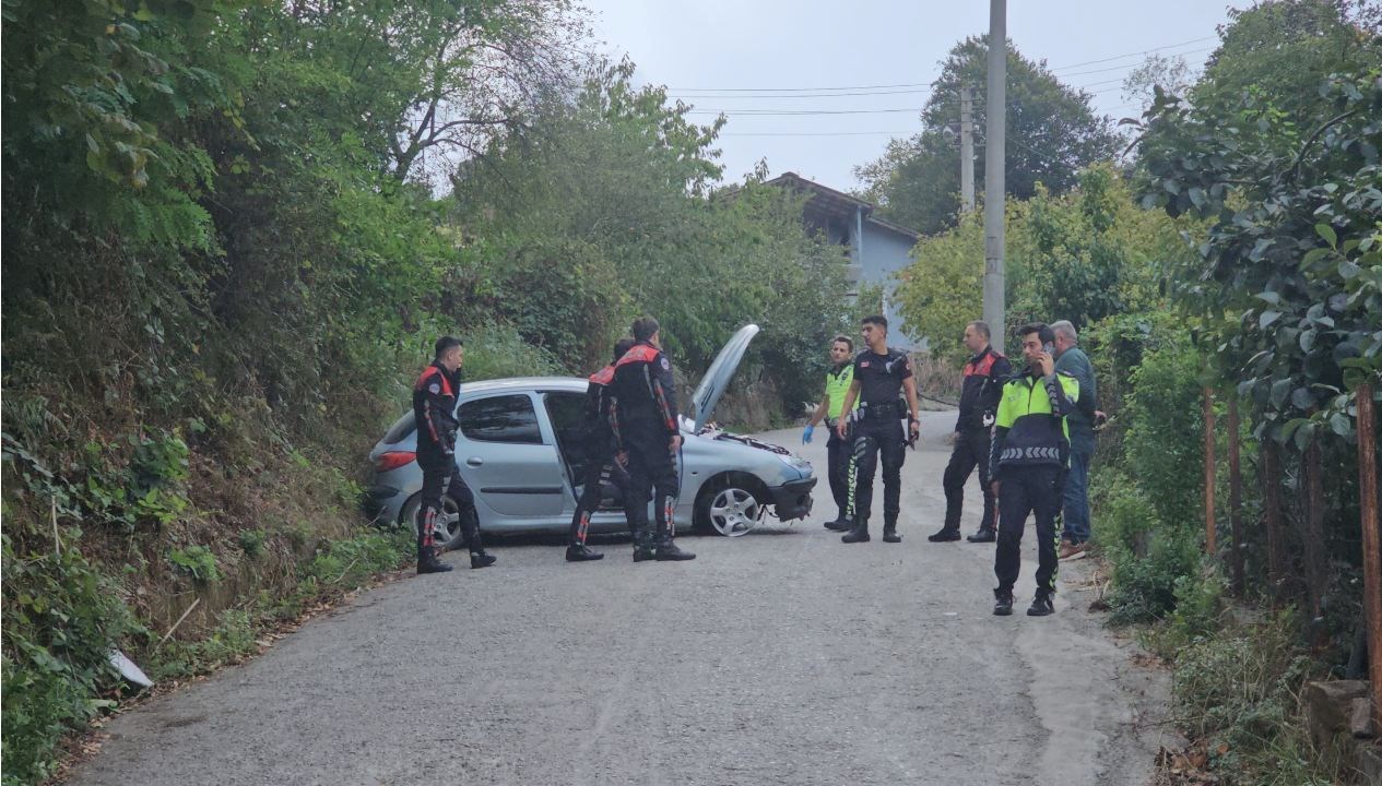 jandarmadan kacti lastigi patlayinca kaza yapti x5xVcT7k