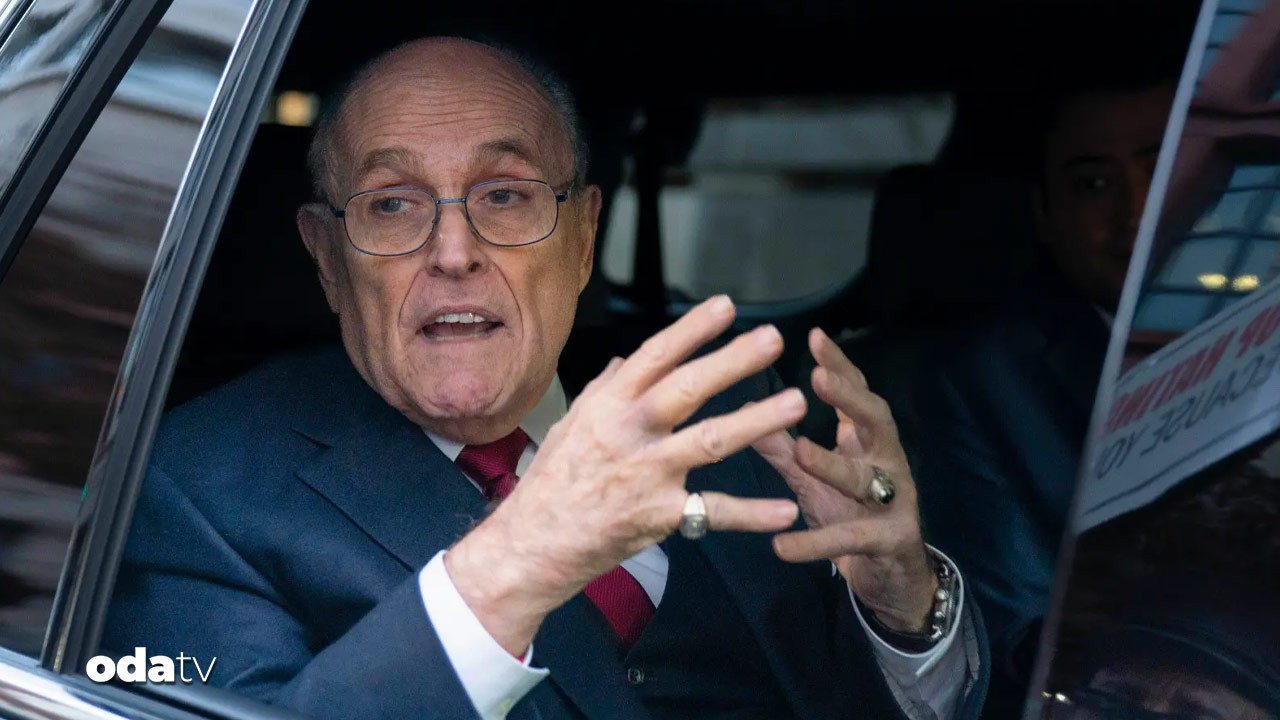 New York eski belediye başkanı ağır yaralandı