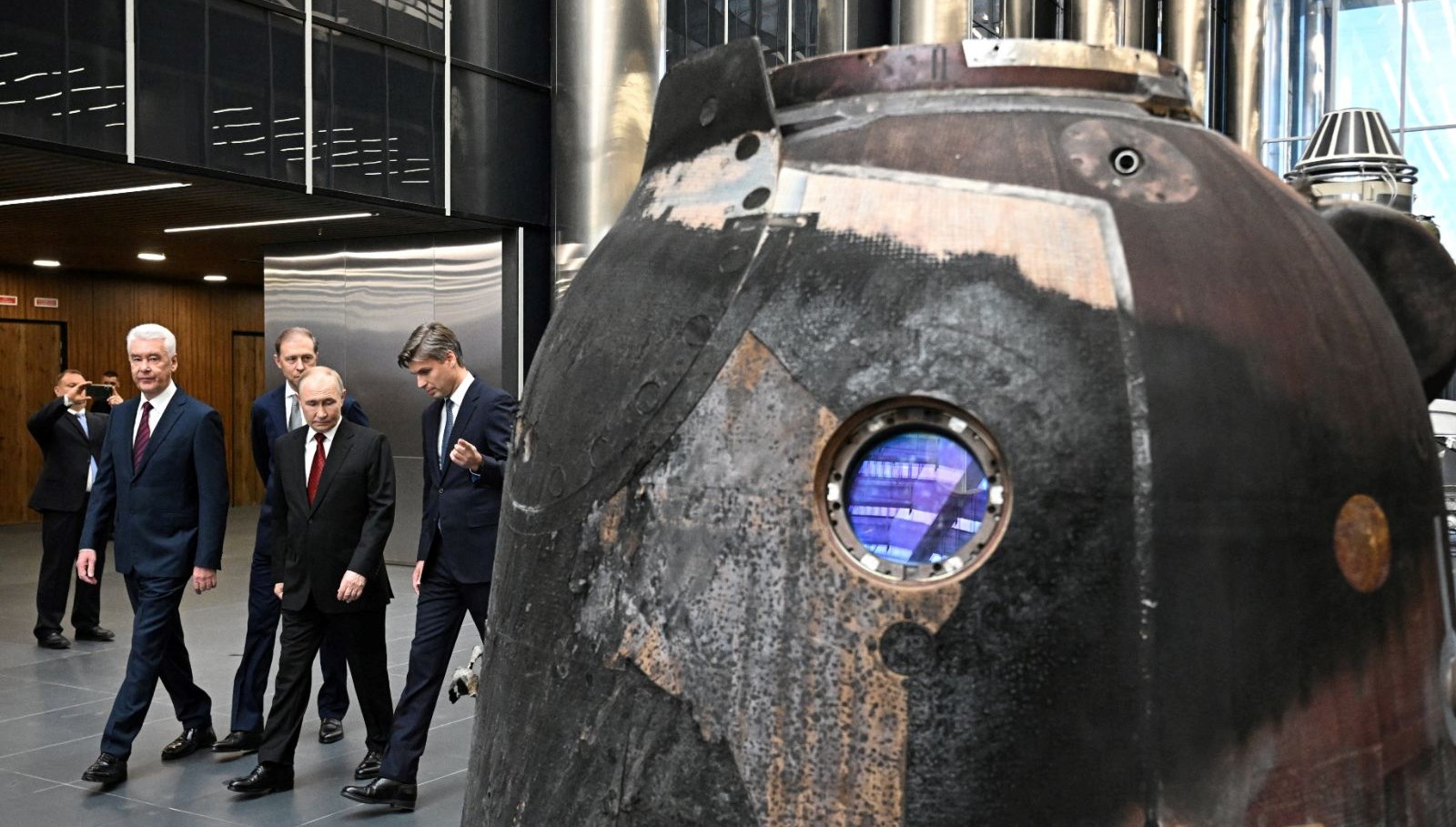 uzayda internet savasi rusya muska meydan okuyacak lZSAukpr