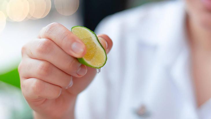 Limonlar çarpışıyor! İkisini de dene, ihtiyacın olanı seç