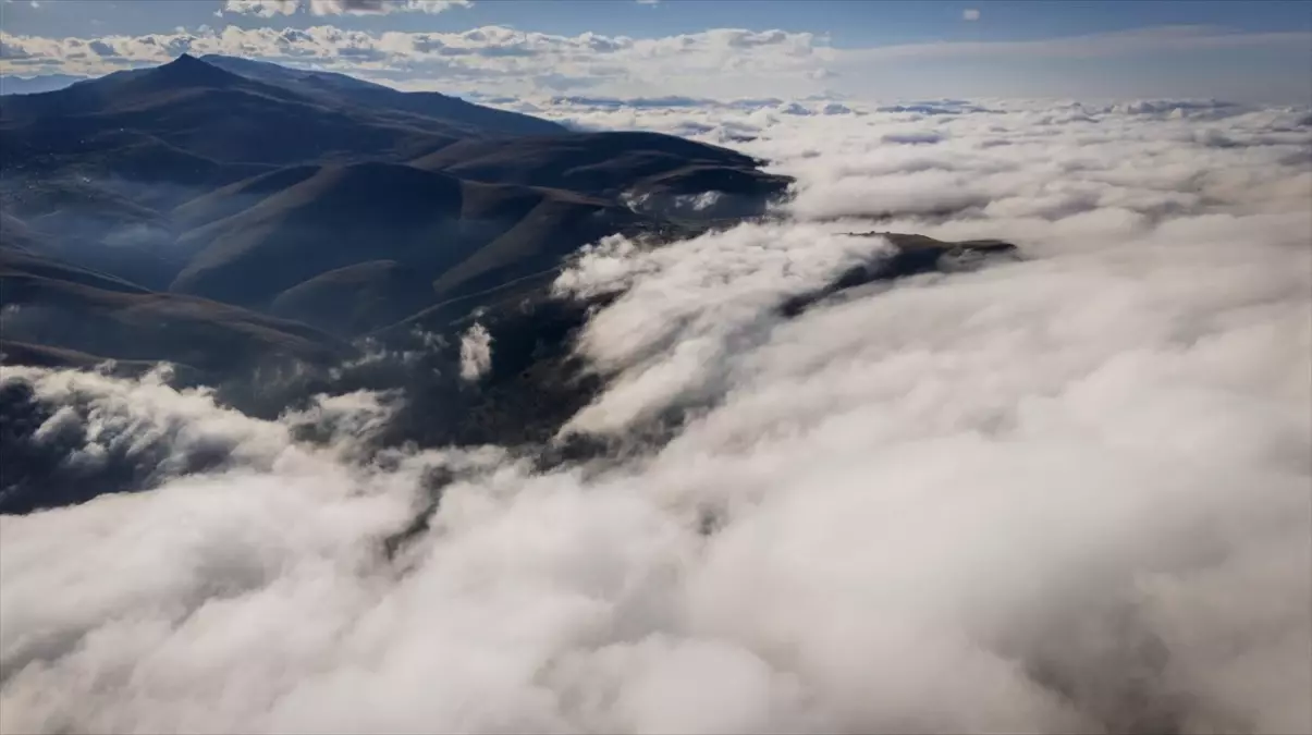 sultan murat yaylasinin sis manzarasi ziyaretcileri buyuluyor E9WLTkDe.jpg