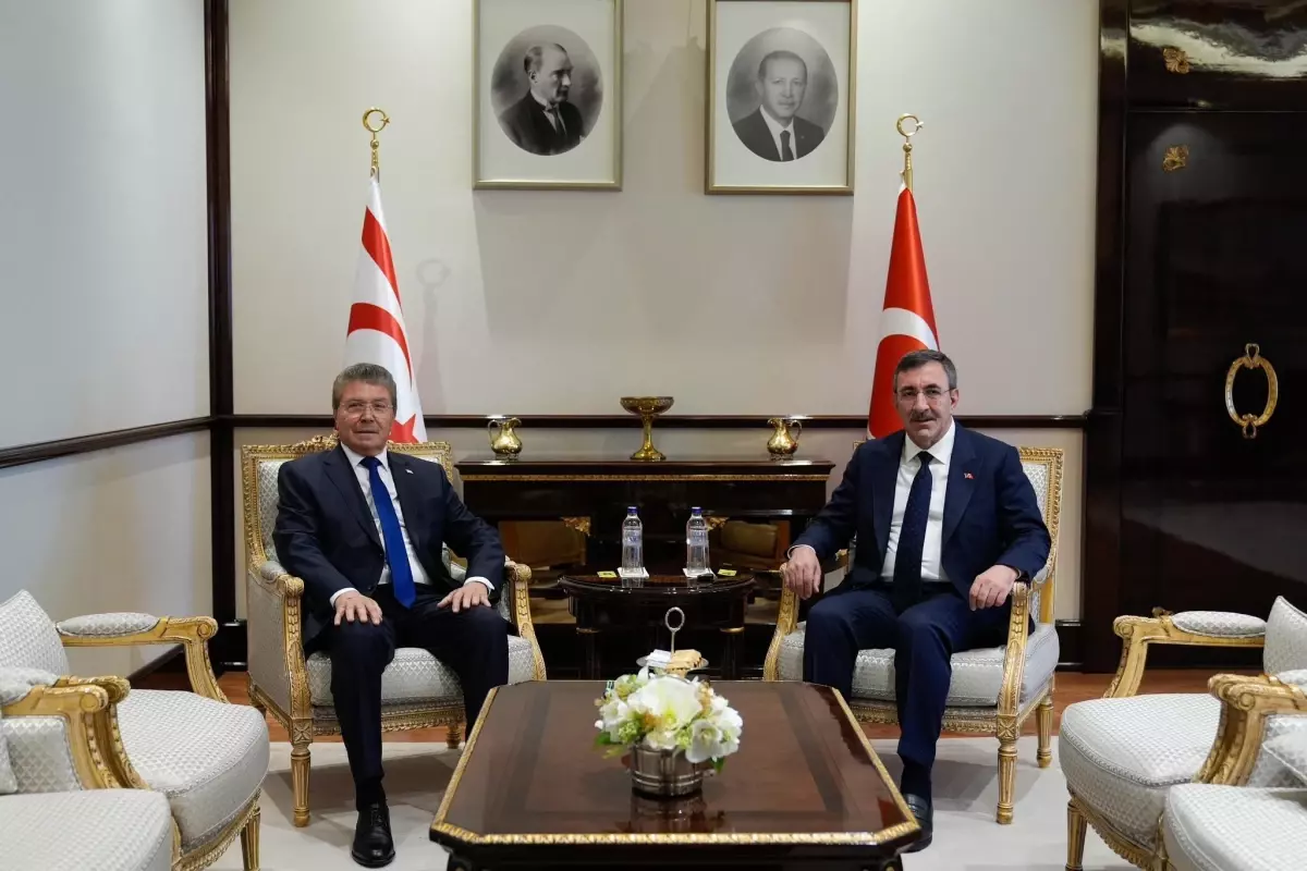 Cevdet Yılmaz, KKTC Başbakanı ile Görüştü