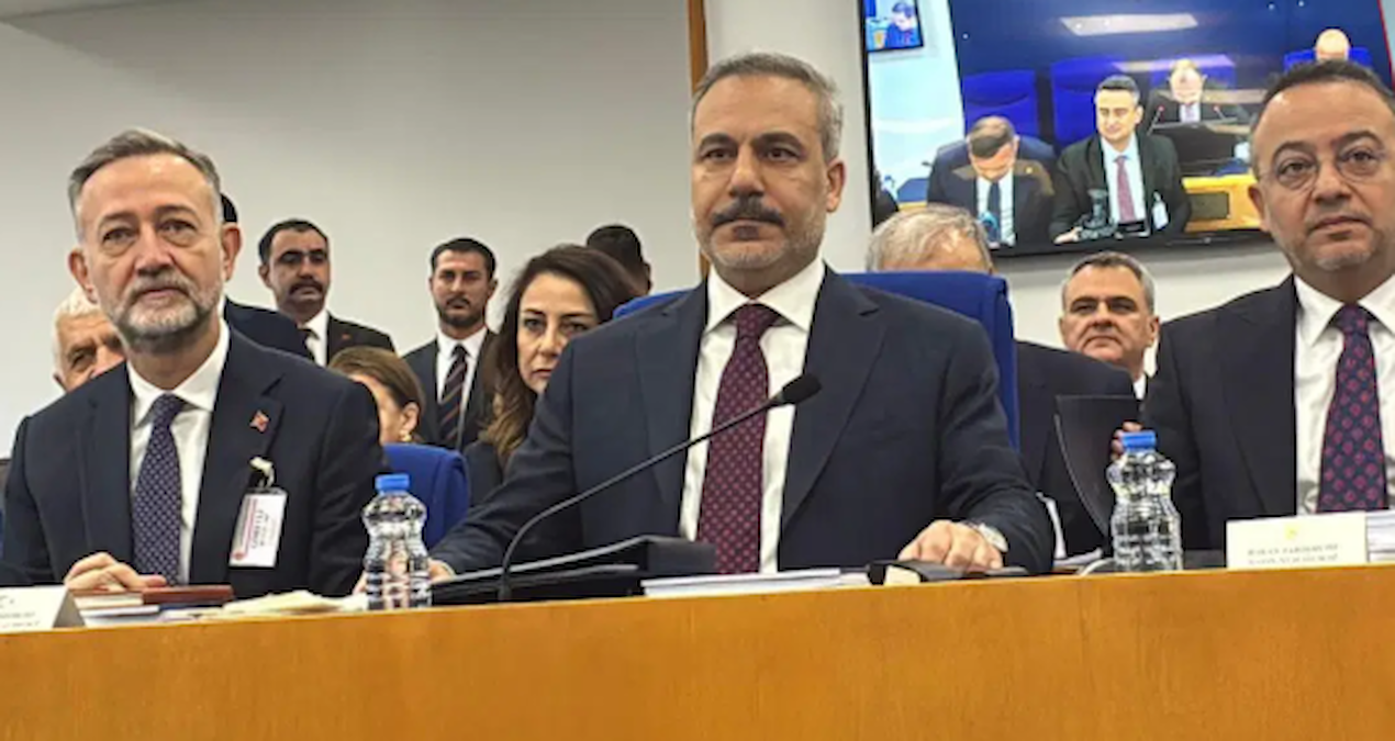 Gülerek başladılar sonunda yine kapıştılar