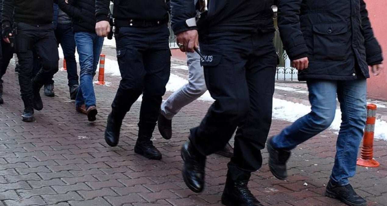 İzmir merkezli suç örgütü operasyonunda 14 şüpheli yakalandı