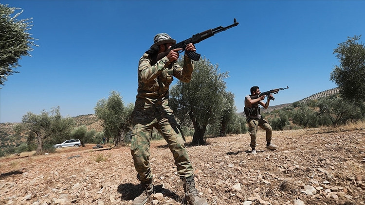 Rakka’da Suriye güvenlik güçleri ile YPG/PKK arasında çatışma çıktı