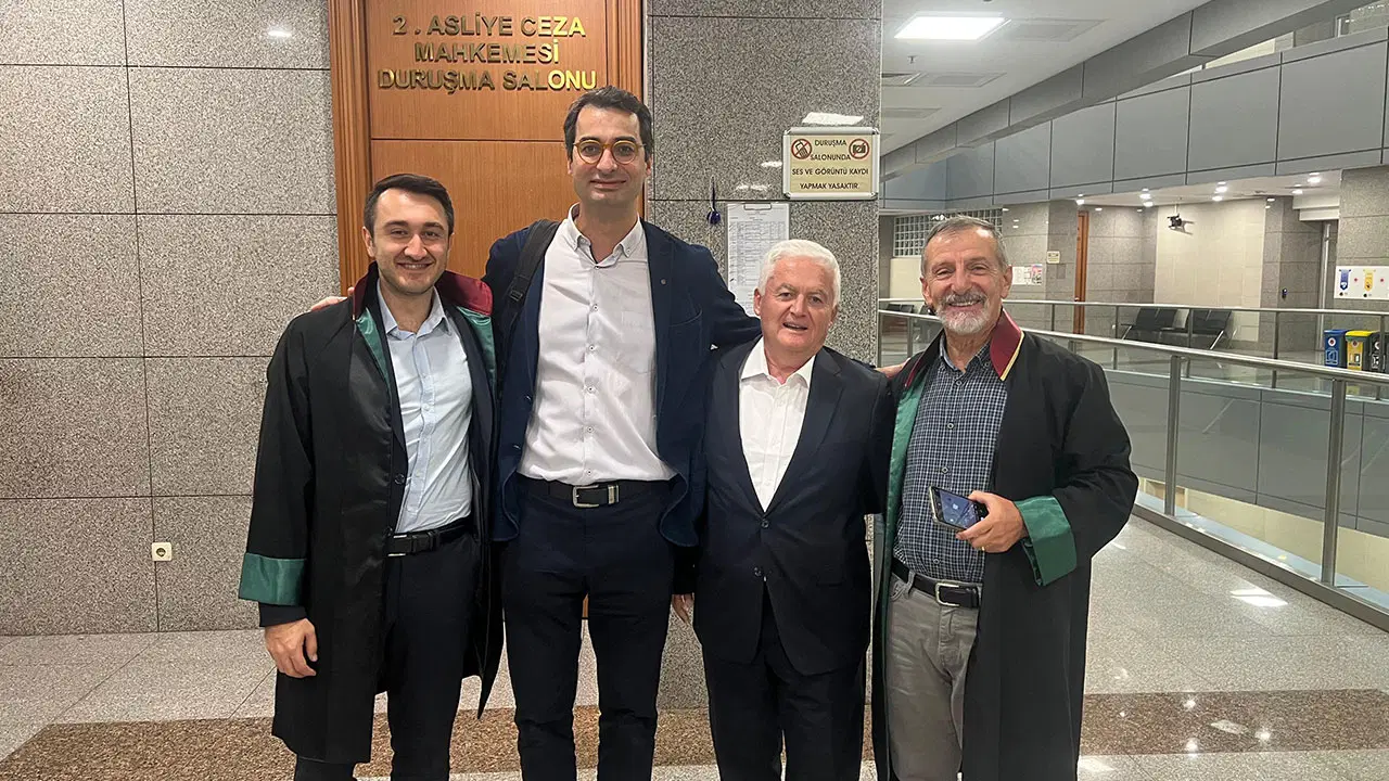 yazarimiz baris terkoglu ve emekli asker ahmet zeki ucoka acilan davada erteleme karari Abndr26J.jpg