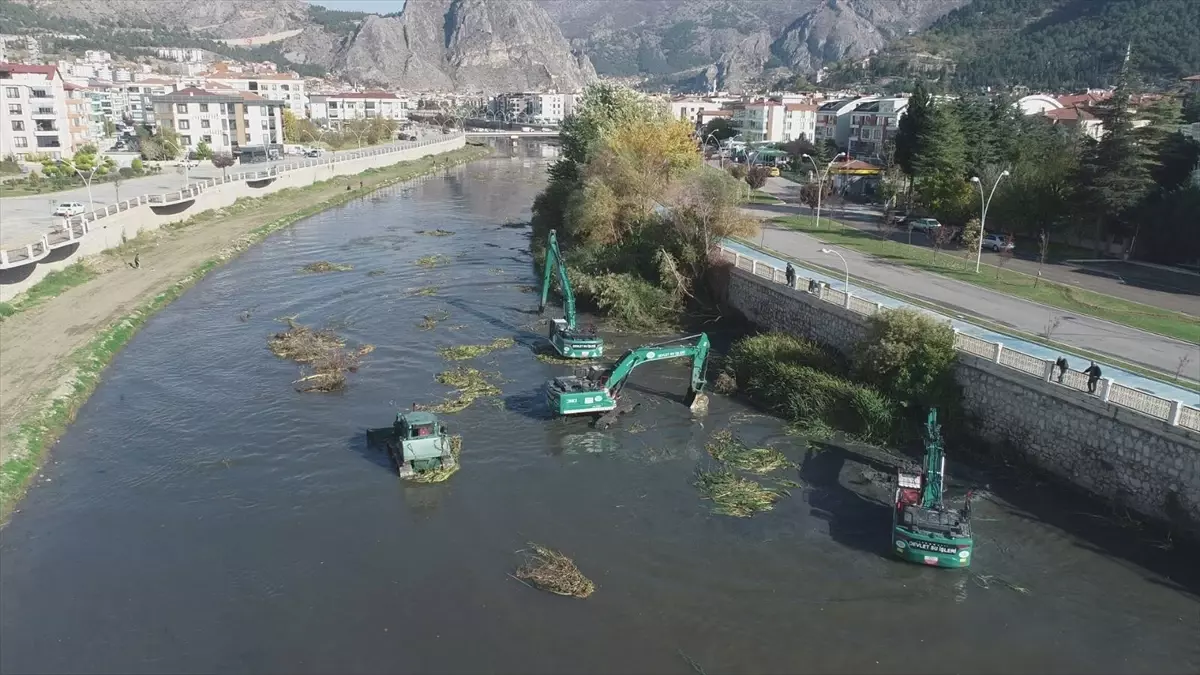 Yeşilırmak’ta Temizlik Seferberliği