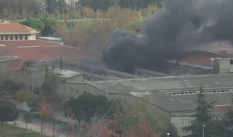 İstanbul’da fabrika yangını