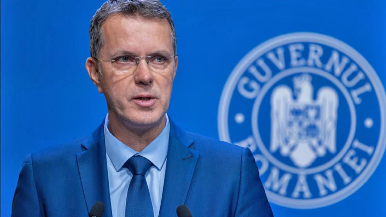 Romanya Savunma Bakanı istifa etti: “Yıllar önce yaptığım bir hata…”