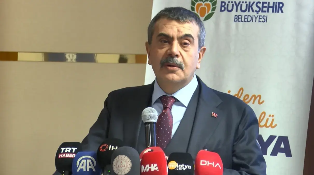 Eğitimde Yeni Kütüphaneler Açıldı