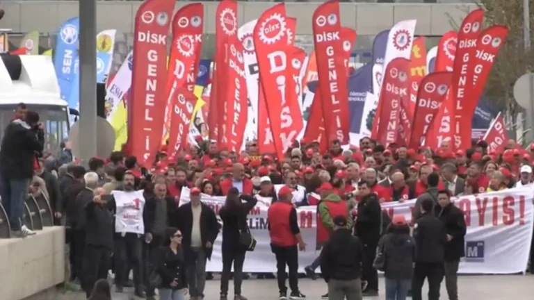 ankarada-1-mayis-disk-kesk-tmmob-ve-sivil-toplum-orgutleri-tandogan-meydanina-yuruyor-2EFusNYr